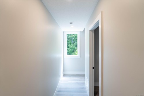 671 Sanderson Rd, Ladysmith, BC - Indoor Photo Showing Other Room