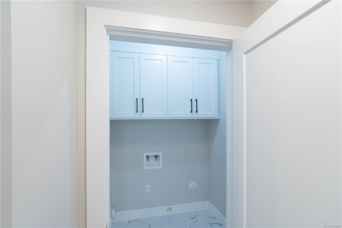 671 Sanderson Rd, Ladysmith, BC - Indoor Photo Showing Other Room