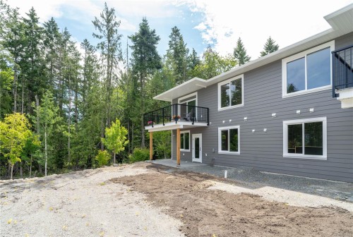 671 Sanderson Rd, Ladysmith, BC - Outdoor