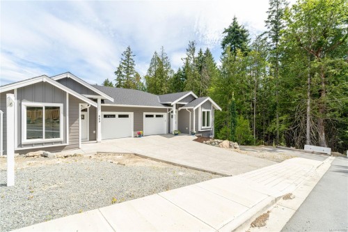 671 Sanderson Rd, Ladysmith, BC - Outdoor