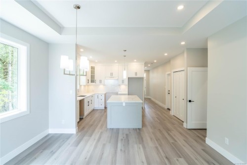 671 Sanderson Rd, Ladysmith, BC - Indoor Photo Showing Kitchen