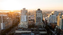 1602-845 Johnson St  Victoria, BC V8W 0G3