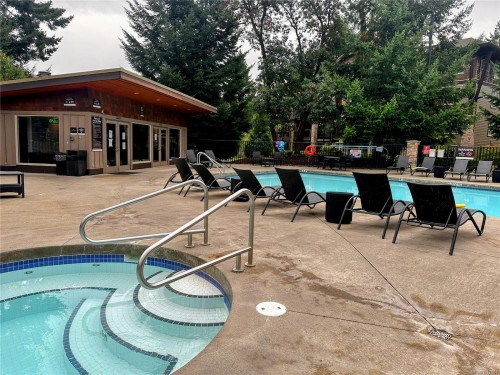 7-1175 Resort Dr, Parksville, BC 