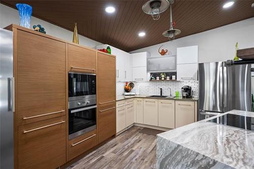 42008 94 North Rd, Gull Lake, MB 
