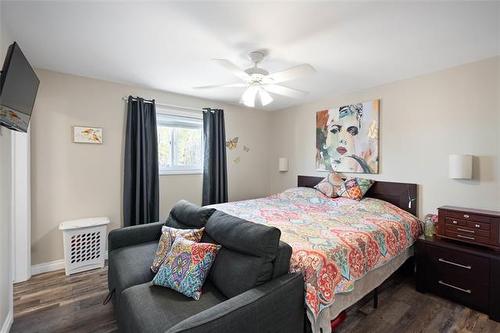 42008 94 North Rd, Gull Lake, MB 