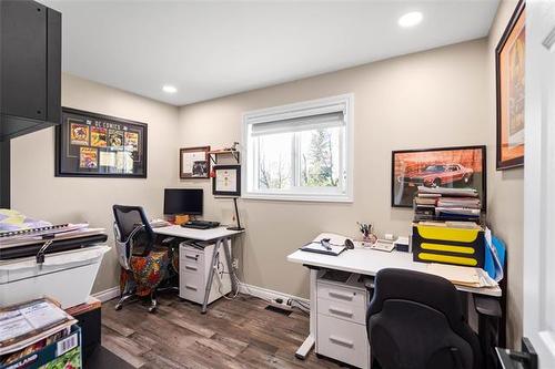 42008 94 North Rd, Gull Lake, MB 