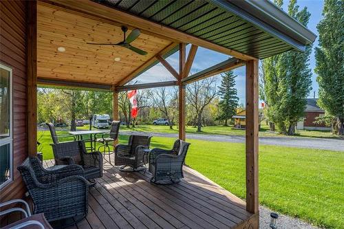 42008 94 North Rd, Gull Lake, MB 