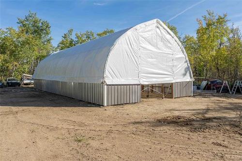 42008 94 North Rd, Gull Lake, MB 