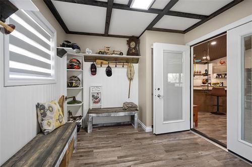 42008 94 North Rd, Gull Lake, MB 
