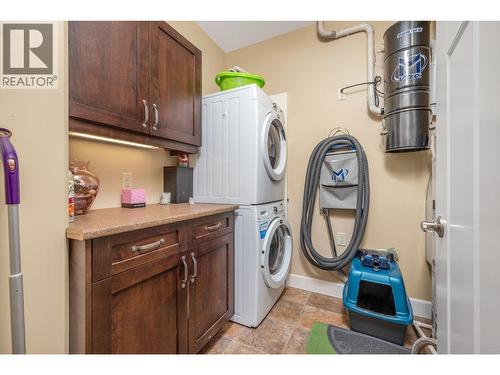 9100 Mackie Drive Unit# 212, Coldstream, BC - Indoor Photo Showing Laundry Room
