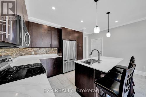 408 Galbraith Street, Shelburne, ON - Indoor Photo Showing Kitchen With Upgraded Kitchen