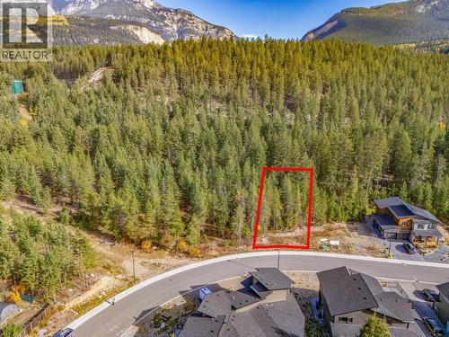 1541 Cedar Street, Golden, BC 