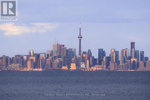 1500 Watersedge Road, Mississauga, ON - Outdoor With View