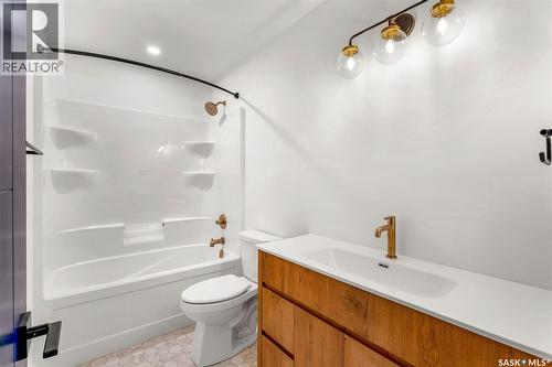 624 11Th Street, Humboldt, SK - Indoor Photo Showing Bathroom