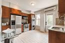 Cuisine - 1462 Rue De Chambly, Montréal (Mercier/Hochelaga-Maisonneuve), QC  - Indoor Photo Showing Kitchen With Double Sink 