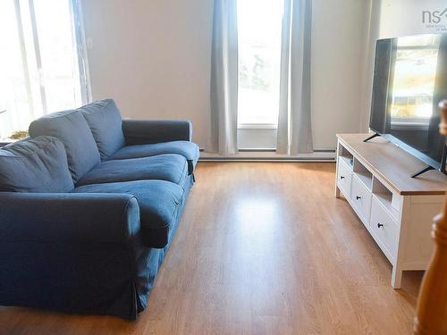 231 75 Colllins Grove, Dartmouth, NS 