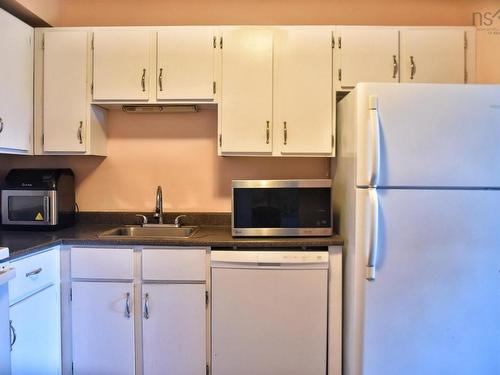 231 75 Colllins Grove, Dartmouth, NS 