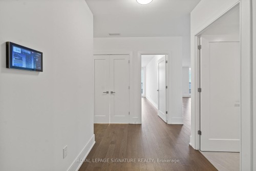 2507-30 Inn On The Park Drive, Toronto, ON - Indoor Photo Showing Other Room