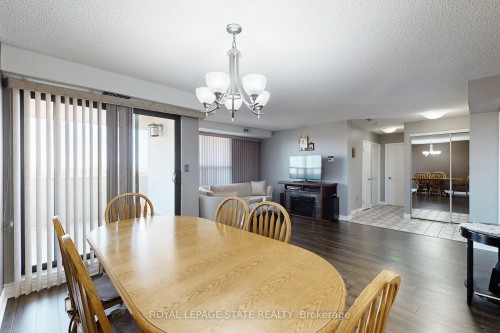 1002-432 Main Street, Hamilton, ON - Indoor Photo Showing Dining Room