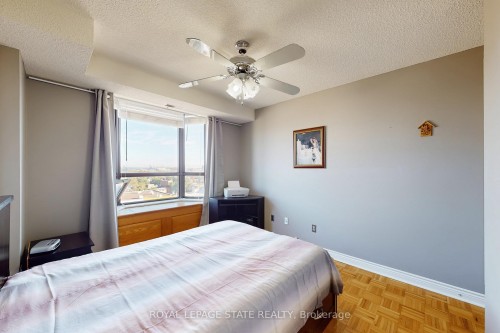 1002-432 Main Street, Hamilton, ON - Indoor Photo Showing Bedroom