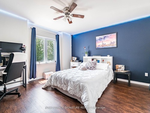 1013 Freeman Trail W, Milton, ON - Indoor Photo Showing Bedroom