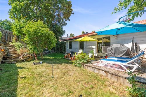 230 6 Street, Salmon Arm, BC - Outdoor