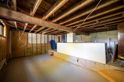 Sous-sol - 479 Ch. North, Austin, QC - Indoor Photo Showing Basement