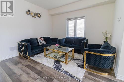 75 Hitchman Street, Brant, ON - Indoor Photo Showing Living Room