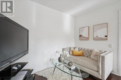 1001 - 60 St.Clair Avenue W, Toronto, ON - Indoor