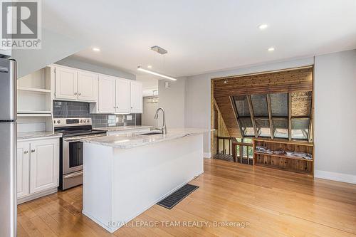 3455 Donnelly Drive, Ottawa, ON - Indoor Photo Showing Kitchen With Stainless Steel Kitchen