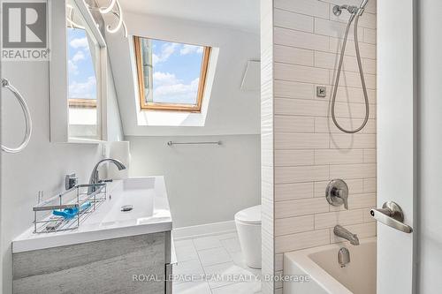 3455 Donnelly Drive, Ottawa, ON - Indoor Photo Showing Bathroom