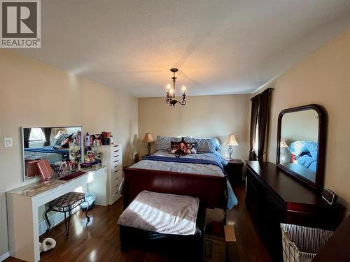 10710 Cottonwood Crescent, Dawson Creek, BC - Indoor Photo Showing Bedroom