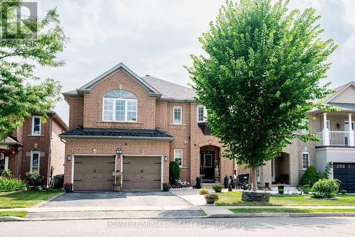 16 SIGNET COURT  Brampton, ON L7A 2V1