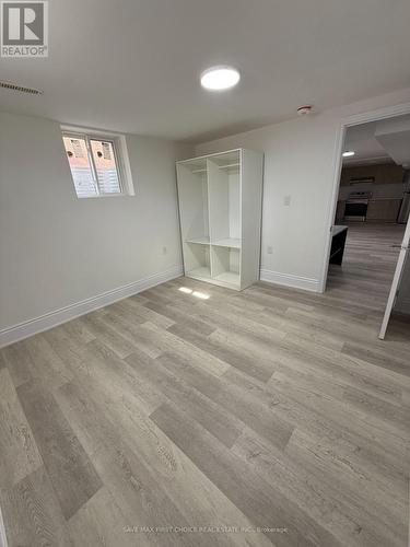 4362 Waterford Crescent, Mississauga, ON - Indoor Photo Showing Other Room