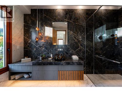 961 King Georges Way, West Vancouver, BC - Indoor