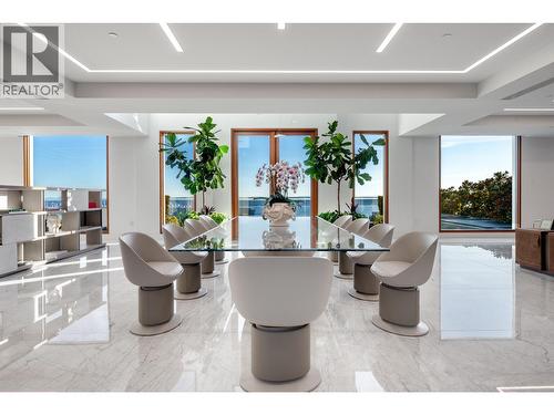 961 King Georges Way, West Vancouver, BC - Indoor