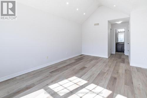35 Amsterdam Cres, Guelph (Pineridge/Westminster Woods), ON - Indoor Photo Showing Other Room