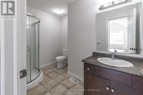 35 Amsterdam Cres, Guelph (Pineridge/Westminster Woods), ON - Indoor Photo Showing Bathroom