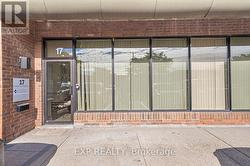 17 - 5775 ATLANTIC DRIVE  Mississauga, ON L4W 4P3