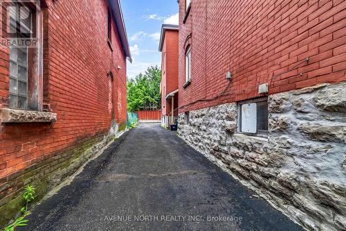 1 - 871 Somerset Street W, Ottawa, ON 