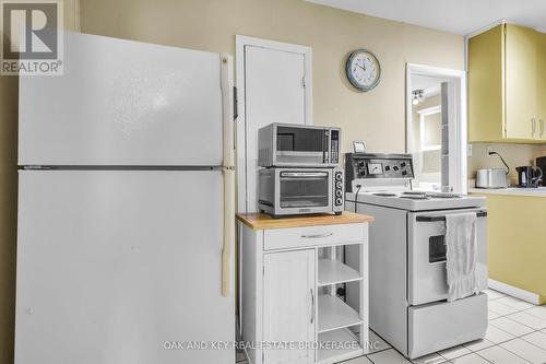 1563 Allen Place, London East (East H), ON - Indoor Photo Showing Kitchen