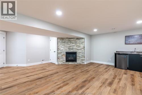 21 Cabot Trail, Chatham, ON - Indoor With Fireplace