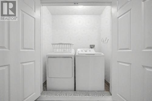 30 Prospect Way, Whitby, ON - Indoor Photo Showing Laundry Room