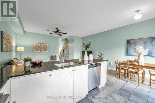 30 Prospect Way, Whitby, ON - Indoor Photo Showing Kitchen