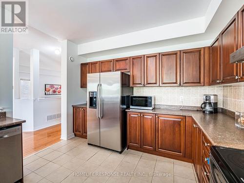 7272 Milano Court, Mississauga, ON - Indoor Photo Showing Kitchen With Stainless Steel Kitchen