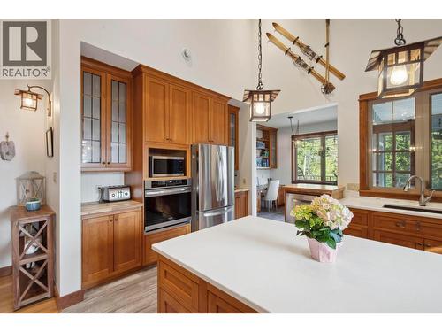 8028 Jackpine Road, Vernon, BC - Indoor Photo Showing Kitchen