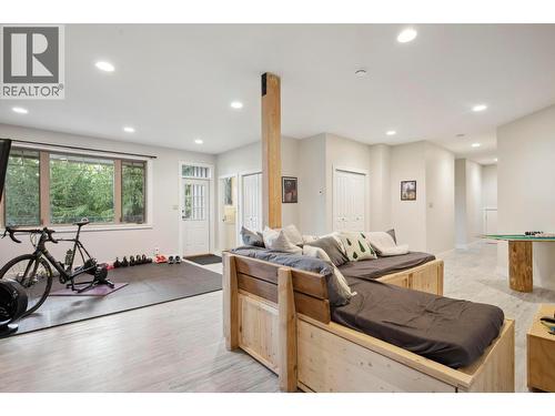 8028 Jackpine Road, Vernon, BC - Indoor