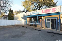 846 Athabasca STREET E  Moose Jaw, SK S6H 0M7