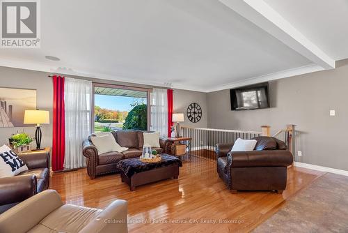 81993 Bluewater Highway, Ashfield-Colborne-Wawanosh (Colborne), ON - Indoor Photo Showing Living Room