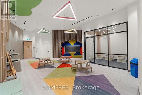 621 - 60 George Butchart Drive, Toronto (Downsview-Roding-Cfb), ON - Indoor Photo Showing Other Room